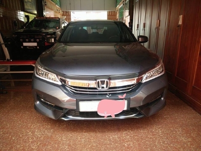 Honda Accord 2018, số tự động, màu xám