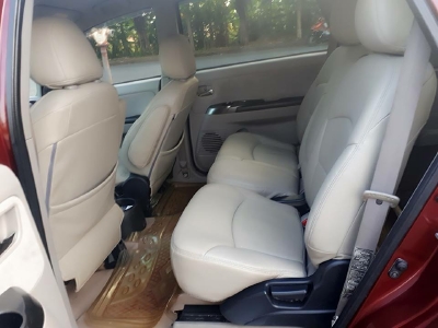 Bán Mitsubishi Grandis 2005 tự động màu đỏ xe gia đình sử dụng