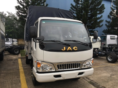 xe tải jac 2t4 động cơ isuzu thùng dài 4m4 -nhập 2019