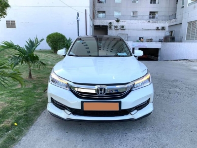 Gia đình cần bán xe Accord 2019, số tự động, bản 2.4