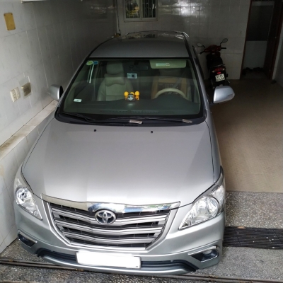 Hãng bán Innova E 2016, màu bạc, đúng chất, giá TL, hổ trợ góp