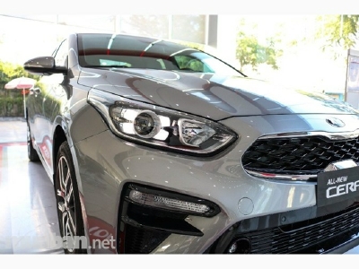 KIA Cerato giá tốt Hà Nội