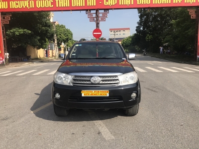 Toyota Fortuner 2.7V 4x4AT năm 2009, màu đen. 1 chủ. Xe Cực Gắt. Xuất Sắc