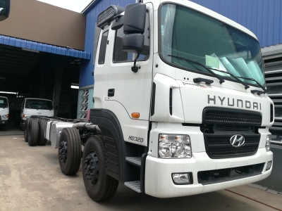 XE TẢI NẶNG HYUNDAI HD320 18 tấn
