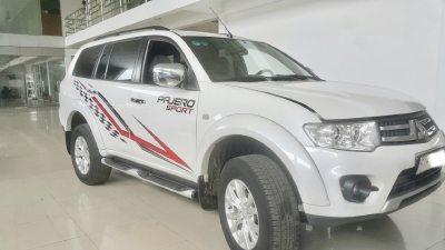 Hãng bán Pajero Sport 2.5MT 1 cầu máy dầu 2016
