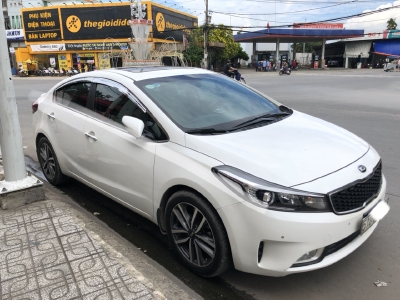 Hãng bán cerato 1.6at 2017, màu trắng, đúng chất, biển tp, giá tl, hổ trợ góp