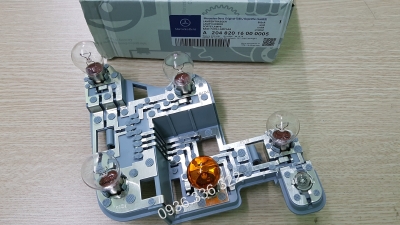 A2048201600 Vỉ điện (mạch điện) đèn hậu (đèn lái sau) Mercedes W204 C200, C250, C300