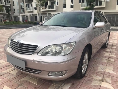 Bán Toyota Camry 3.0 tự động 2003 màu vàng xe gia đình đi kỹ