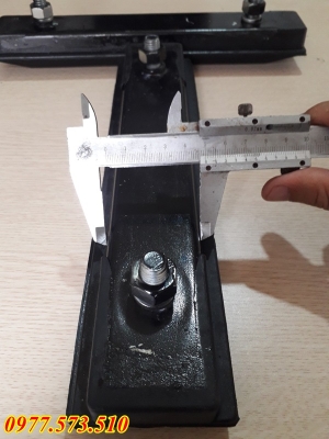 Guốc cao su máy xúc bản 300B