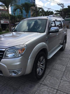 Về hưu bán xe Everest 2012, số sàn, máy dầu, còn đẹp ken xà ben.