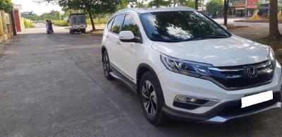 Cần bán xe Crv 2015, bản 2.4, phom mới, màu trắng ngọc trinh.