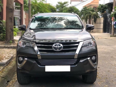 Bán Toyota Fortuner Xám 2017 tự động xăng nhập Indonesia.