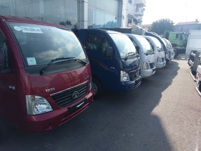 Xe tải Tata Super ace,1tấn2 máy dầu thùng 2m62