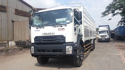 xe tải isuzu FVM 15 tấn thùng mui bạt dài 9m6 trả góp 90%