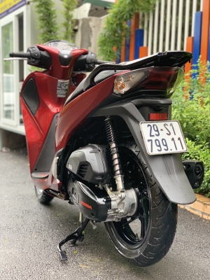 Cần bán SH việt 125 CBS cuối 2018 màu đỏ cực mới