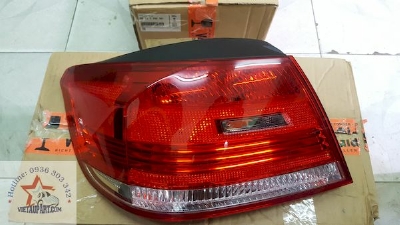 63 21 7 162 301 - Đèn hậu trái BMW 335i