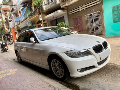 Cần bán nhanh xe Bmw 320i