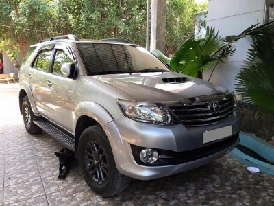 Bán xe Toyota Fortuner 2015