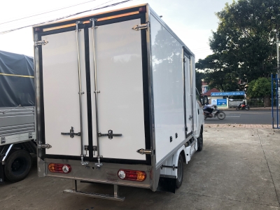 Giá xe tải Hyundai H150 thùng kín composite, hỗ trợ trả góp 80% LS thấp