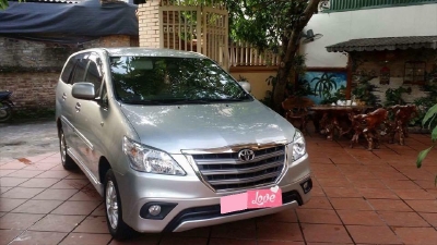 Gia đình cần bán xe Innova 2015