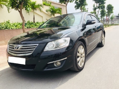 Gia đình cần bán xe Camry 3.5Q