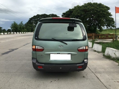 Bán Hyundai Starex số sàn 2005