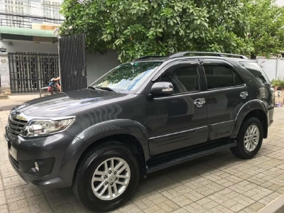 Bán Toyota Fortuner 2013 tự động