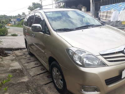 Bán Toyota Innova 2011 số sàn