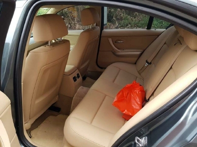 Gia đình cần bán xe Bmw 320i