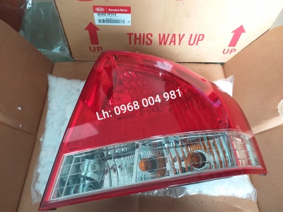 924022F310 ĐÈN HẬU SAU CERATO 2008