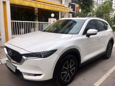 Cần bán Mazda CX5 bảng 2.0 màu trắng 2018 zin cọp.