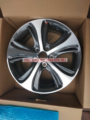 MÂM XE KIA RONDO 2015-2019 529101D206A770