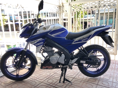 Bán xe Yamaha Fz150i màu trắng xanh GP nhập khẩu