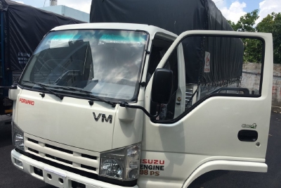Giá xe tải isuzu 1.9 tấn vinh phat thùng 6m2 vào thành phố