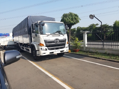 BÁN XE TẢI TRẢ GÓP HINO FL8JW7A THÙNG MUI BẠT 15 TẤN Ở BÌNH DƯƠNG