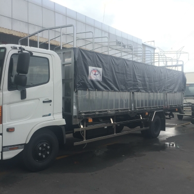 BÁN XE TẢI TRẢ GÓP HINO FC9JLTC THÙNG MUI BẠT 6.4 TẤN Ở THÀNH PHỐ HỒ CHÍ MINH