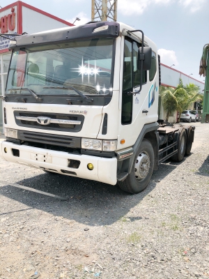 GIẢM GIÁ  XE ĐẦU KÉO DAEWOO 2014. VỎ LỐP MỚI 90 %. XE NGUYÊN ZIN.