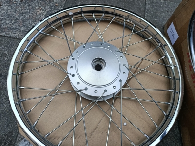 Bánh căm wave s110 zin theo xe