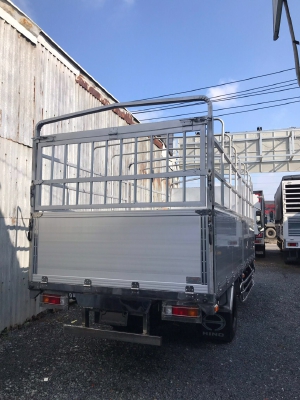 HINO XZU720L TMB dài 5m3 CABIN TO RỘNG RÃI