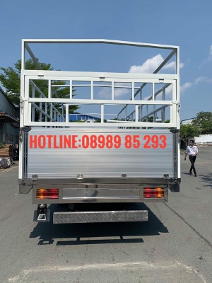 Hino FG8JT7A-G/NT.MB tải 8 tấn giao xe ngay