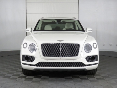 Bán Bentley Bentayga 3.0 hybrid 2020 xe nhập mới 100%, Giá cực tốt