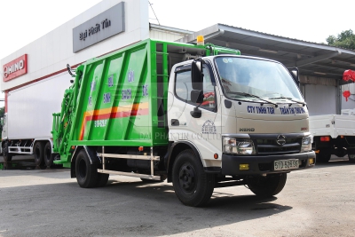 Hino XZU342 xe ép rác (6 khối)