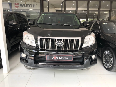 Toyota Prado 2010 màu đen 2.7 máy xăng