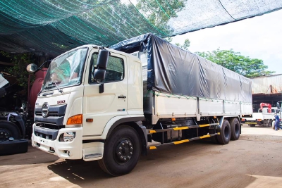 Hino FL8JT7A Thùng mui bạt Nhôm thùng dài 7,7m