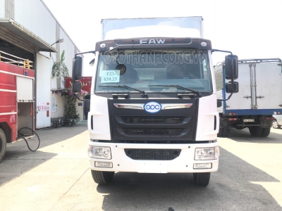 Xe tải Faw 8 tấn thùng kín 2020 thùng dài 8m khuyến mãi 100% phí trước bạ