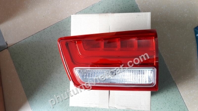 92406A9530 Đèn hậu (đèn lái sau) trong phải Kia Sedona