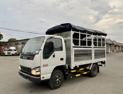 Xe Tải Isuzu QKR230 Thùng bạt 3m6, Trả 20% Giao Xe
