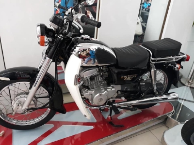 Bán xe Honda CD Benly 125T đời 2002. Xe mới đẹp