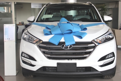 HYUNDAI TUCSON TRẮNG 2020 xe có sẵn
