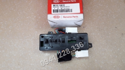 881931D010 Công tắc điều chỉnh ghế lái điện Kia Caren